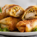 Knusprige Air fryer Hähnchen Frühlingsrollen in Nahaufnahme